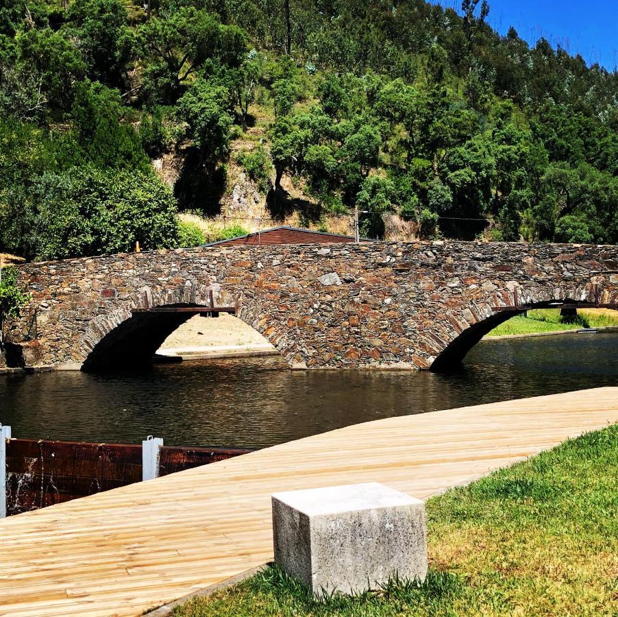Casa Da Ribeira Guesthouse Cha de Alvares Kültér fotó