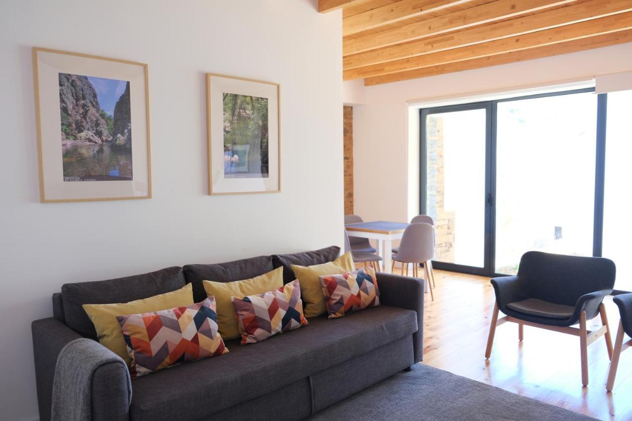 Casa Da Ribeira Guesthouse Cha de Alvares Kültér fotó