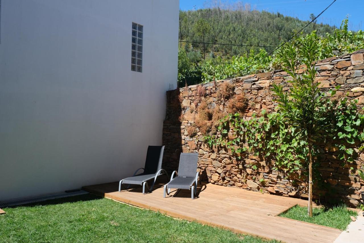 Casa Da Ribeira Guesthouse Cha de Alvares Kültér fotó